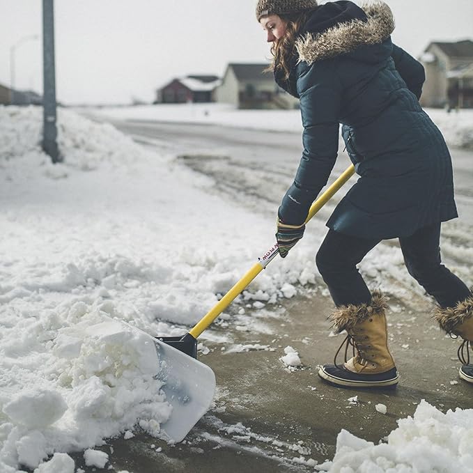 The Snowplow The Original Snow Pusher (36 Inches)